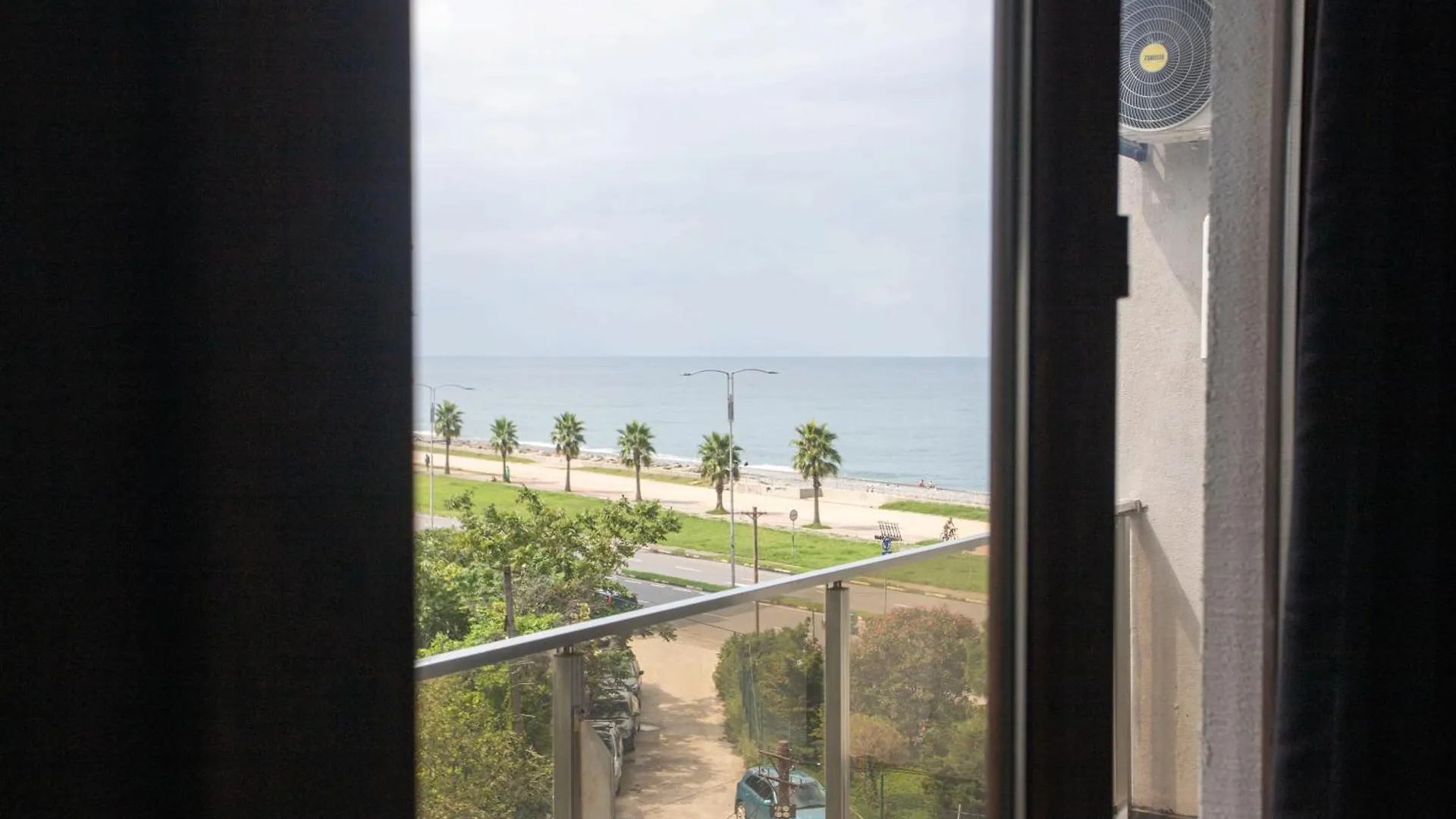 Апартаменты Batumi Rumi Beach
